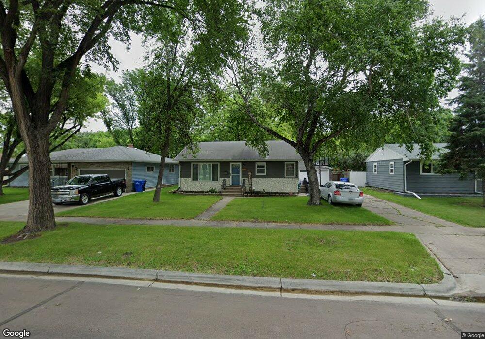 2315 8th St N, Fargo, ND 58102 - photo 1
