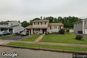 287 Rosewood Ln, Port Reading, NJ 07064