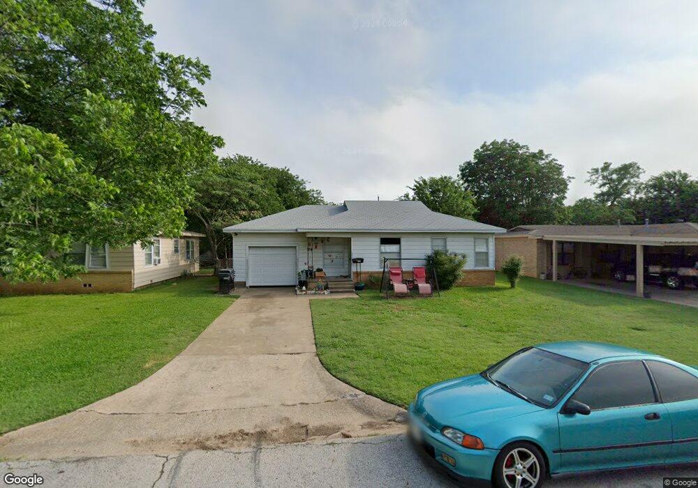 1725 W Elm St, Denison, TX 75020 - photo 1