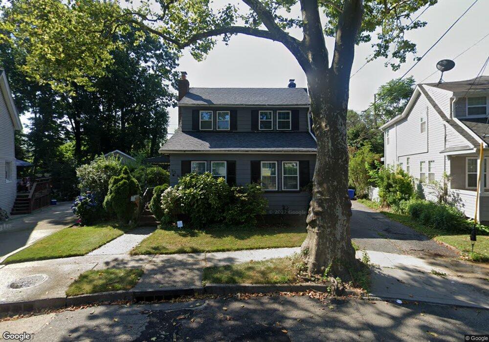 53 Rogers Place, Floral Park, NY 11001 - photo 1