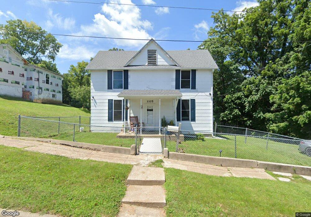 1105 Walnut St, Hannibal, MO 63401 - photo 1