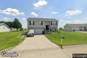 330 Derek Dr, Hawk Point, MO 63349