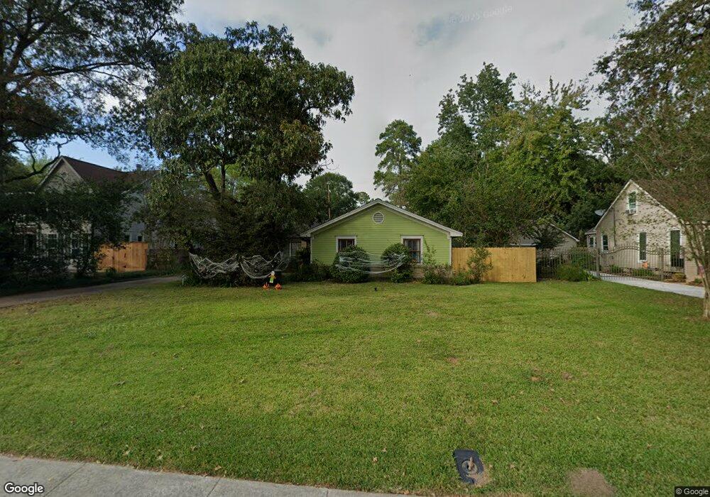830 W 43rd St, Houston, TX 77018 - photo 1