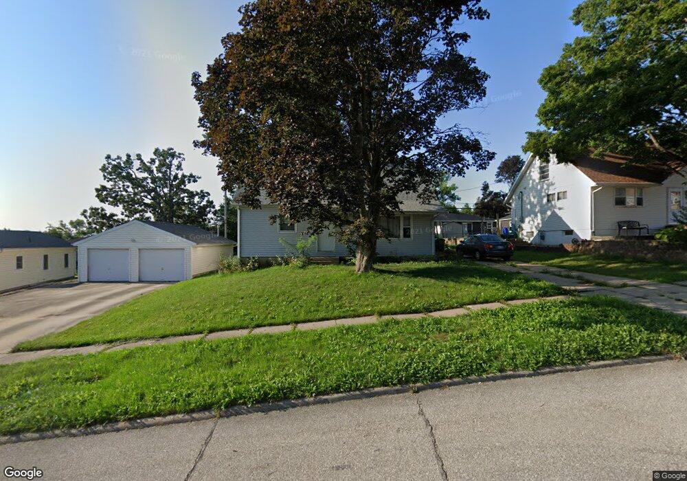 113 Red Wing Rd SW, Cedar Rapids, IA 52404 - photo 1