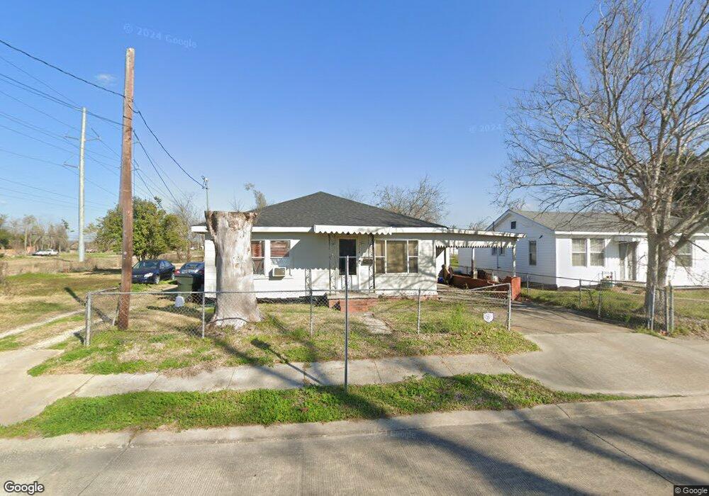 2004 Jake St, Lake Charles, LA 70601 - photo 1