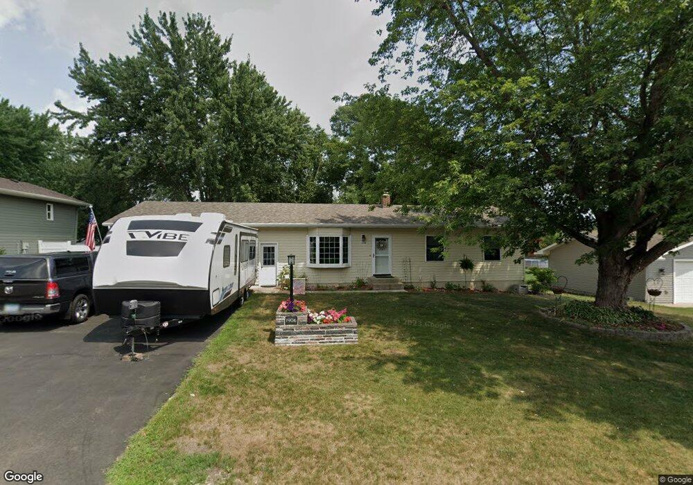 1906 W Highview Dr, Sauk Rapids, MN 56379 - photo 1