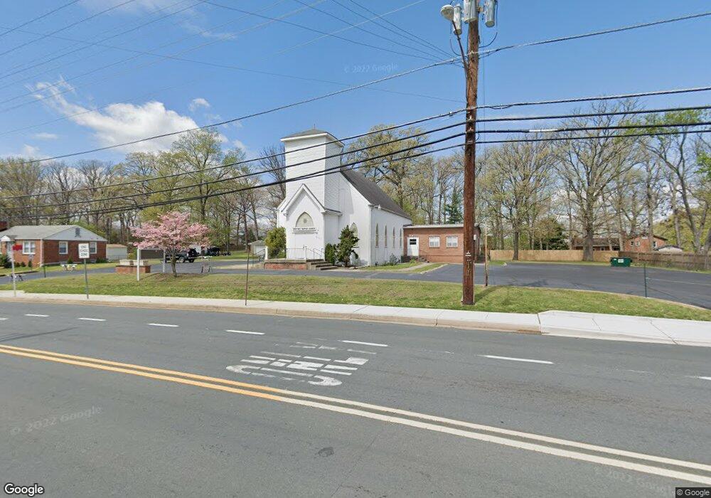 6633 Saint Barnabas Rd, Oxon Hill, MD 20745 - photo 1