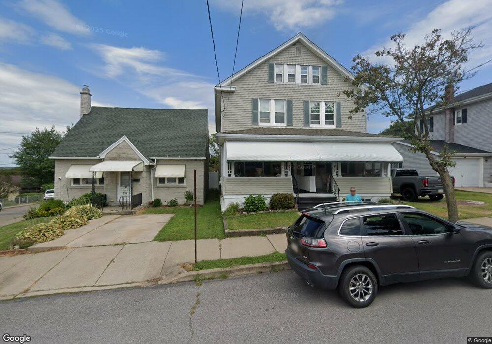 725 Grant St, Hazleton, PA 18201 - photo 1