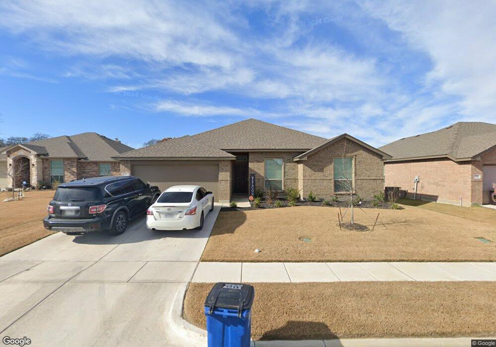 217 Angelina Ct, Azle, TX 76020 - photo 1
