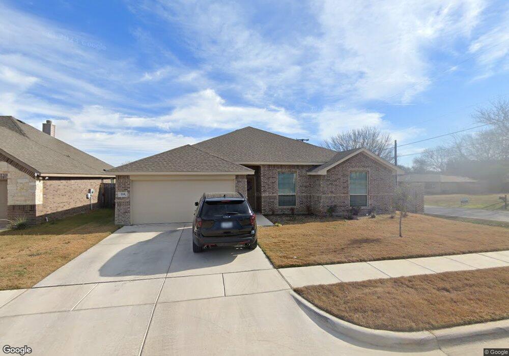 210 Marina Dr, Azle, TX 76020 - photo 1