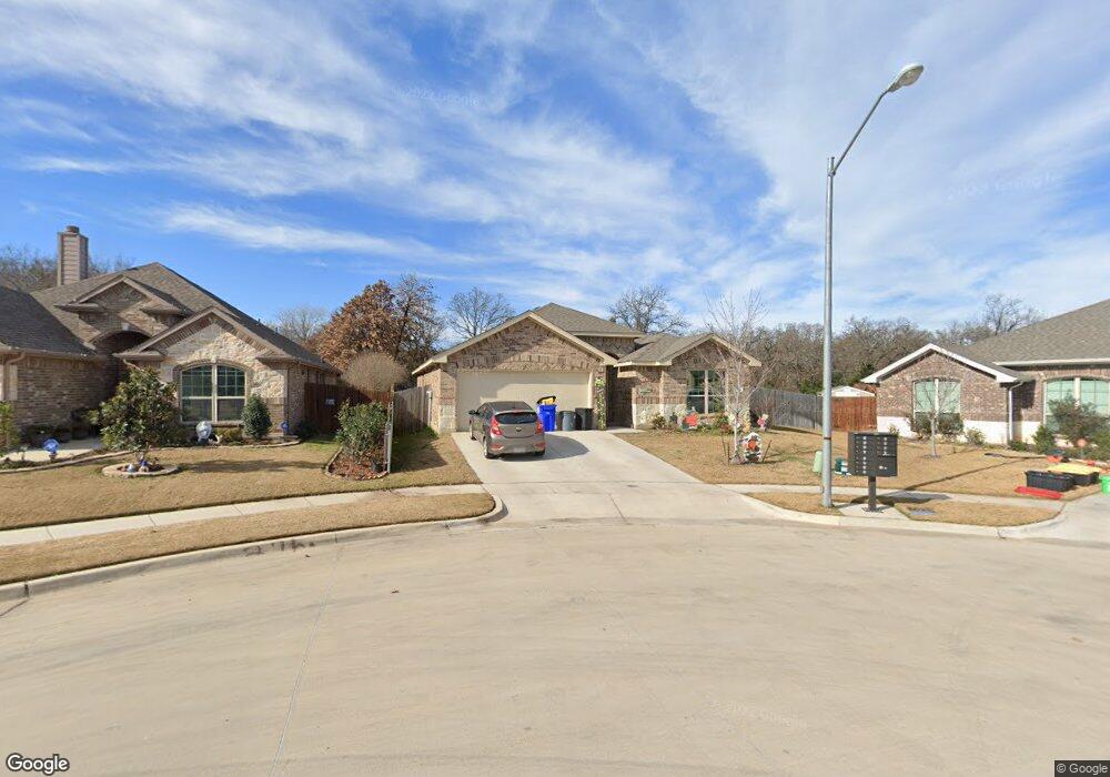 272 Marina Dr, Azle, TX 76020 - photo 1