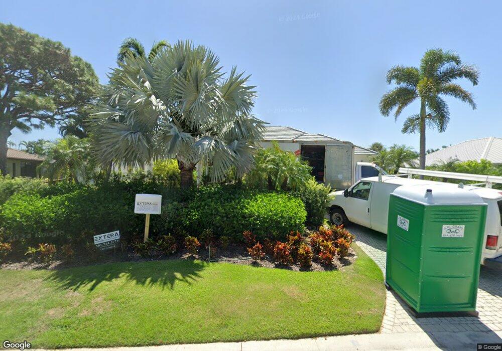 366 Pirates Bight unit 4, Naples, FL 34103 - photo 1