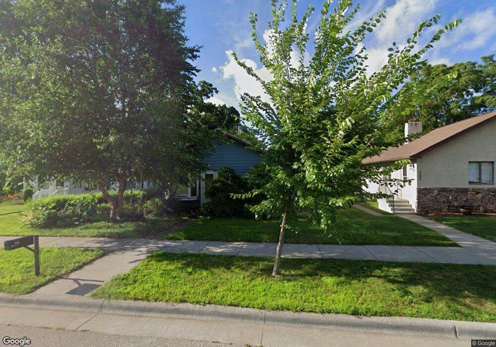 512 S 3rd St, La Crescent, MN 55947 - photo 1