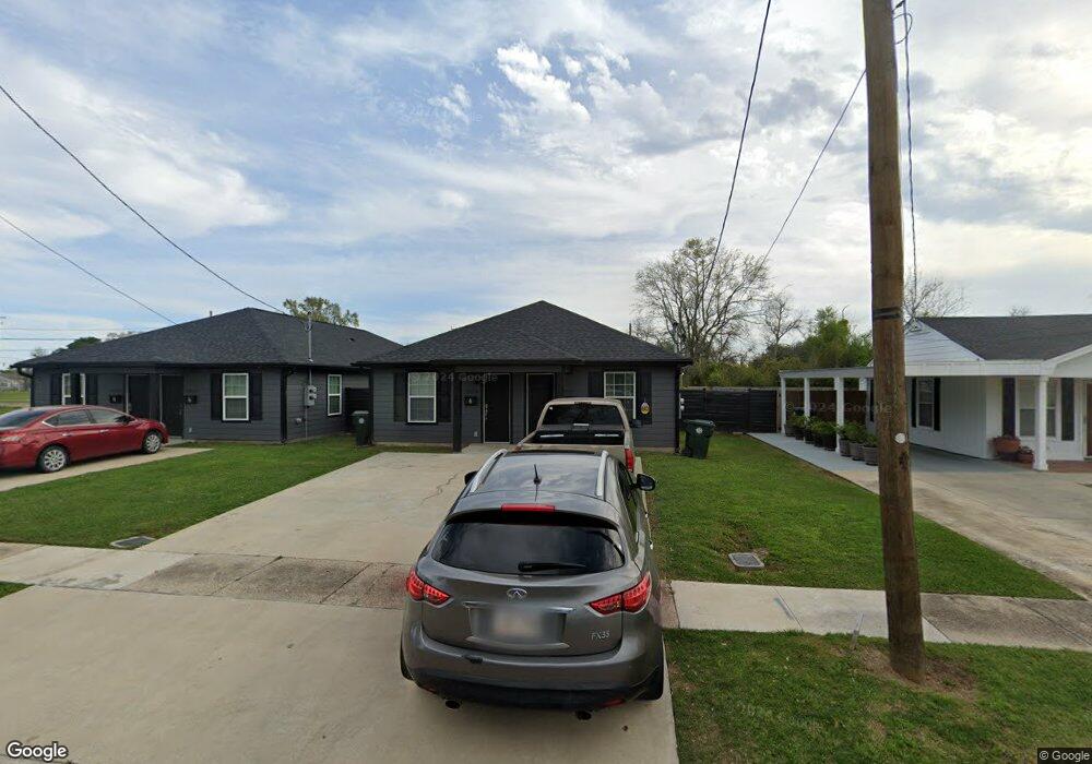 2820 Hinton Dr, Lake Charles, LA 70615 - photo 1