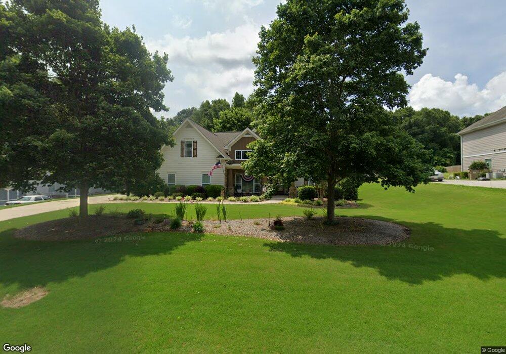 707 Larry Ln, Winder, GA 30680 - photo 1