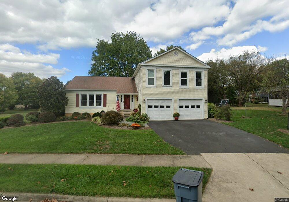 12754 Flat Meadow Ln, Herndon, VA 20171 - photo 1