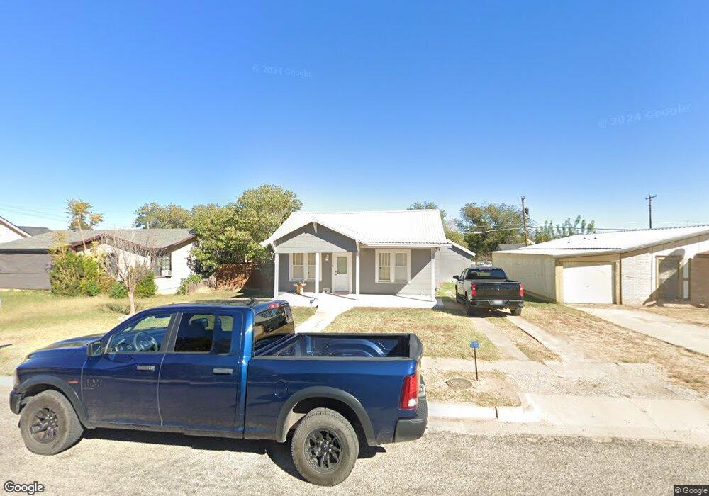 1607 Runnels St, Big Spring, TX 79720 - photo 1