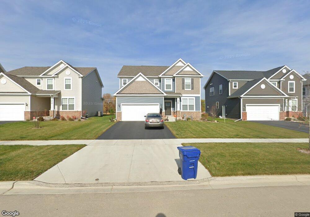 360 Alpine Dr, Algonquin, IL 60102 - photo 1