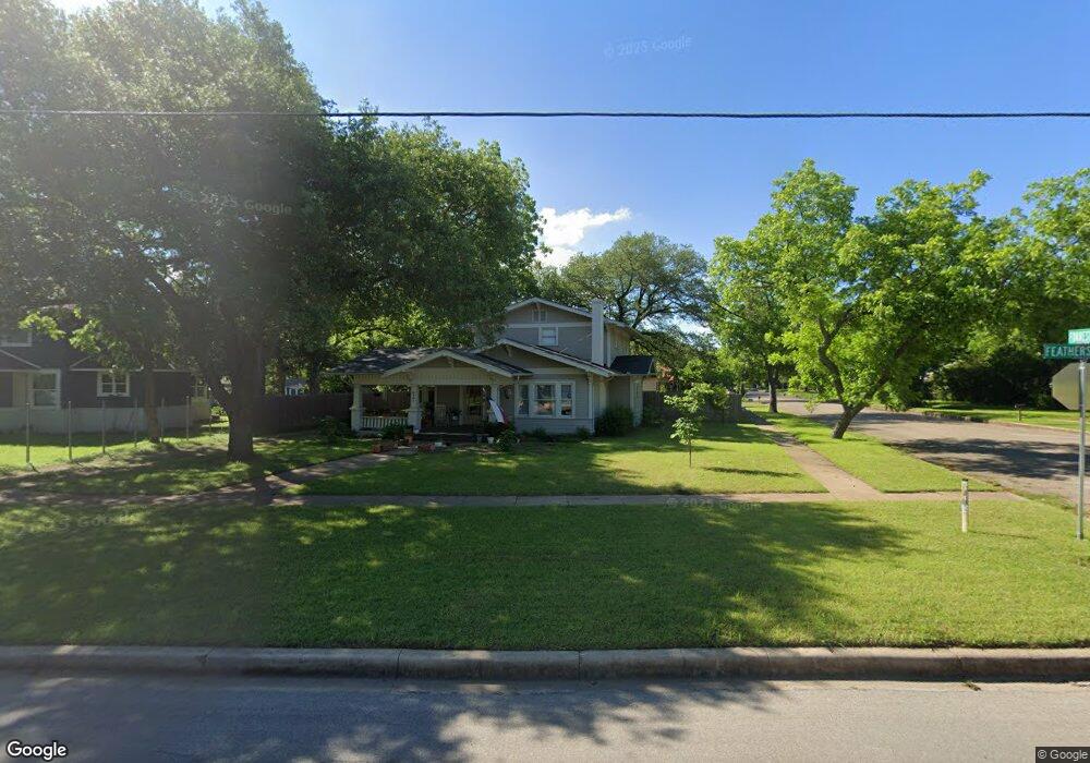 417 Featherston St, Cleburne, TX 76033 - photo 1