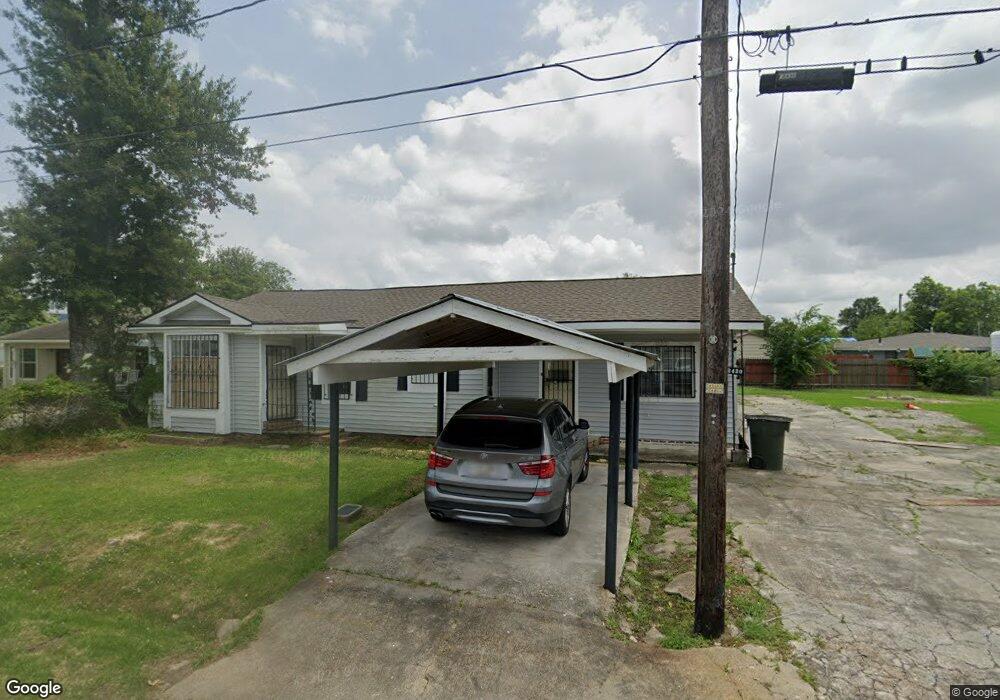 2430 Poplar St, Lake Charles, LA 70601 - photo 1