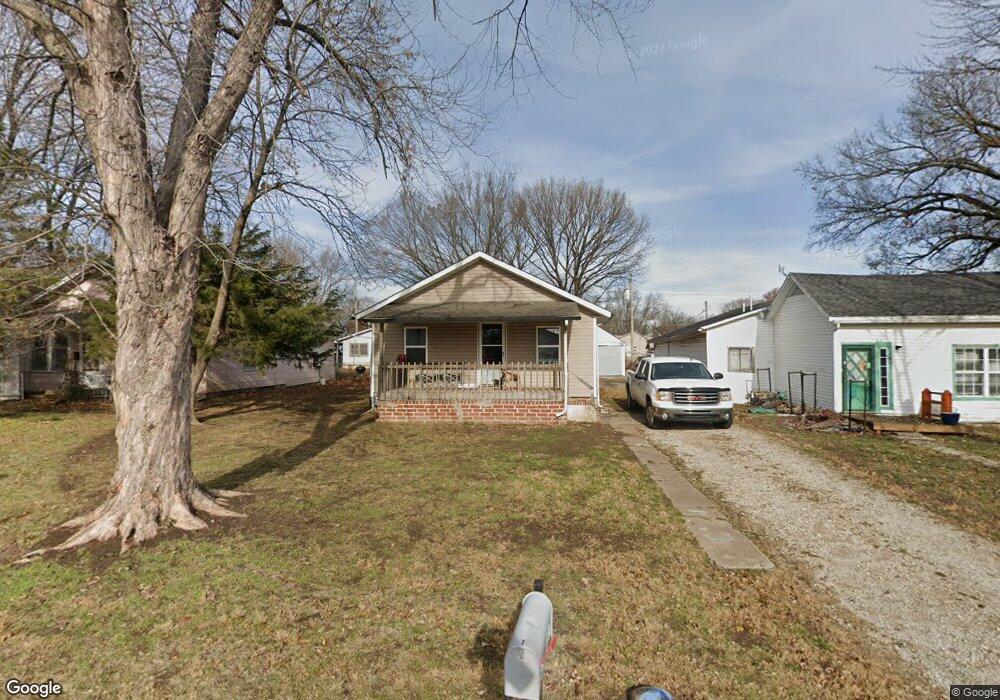 1405 Briggs Ave, Parsons, KS 67357 - photo 1