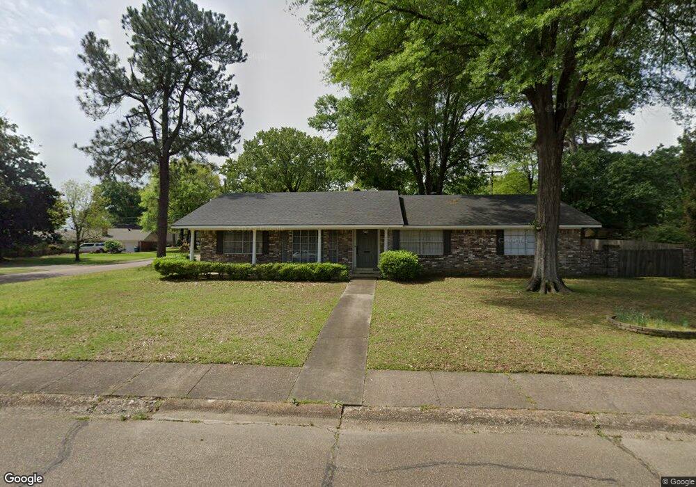 1313 Holloway Dr, Texarkana, TX 75503 - photo 1