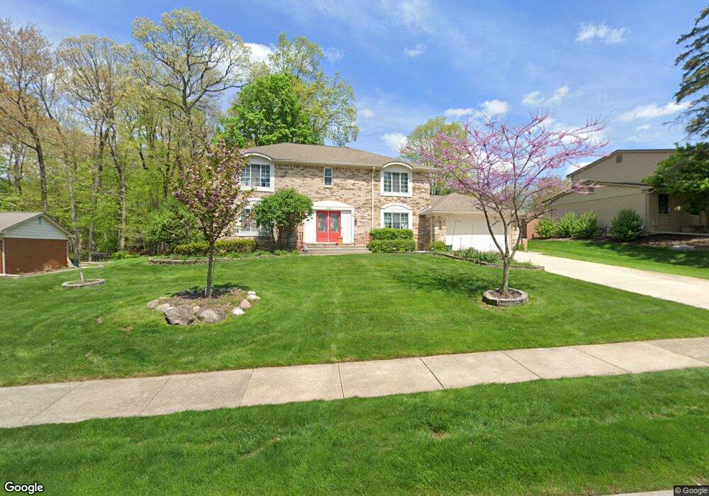 2488 Valleyview Dr, Troy, MI 48098 - photo 1