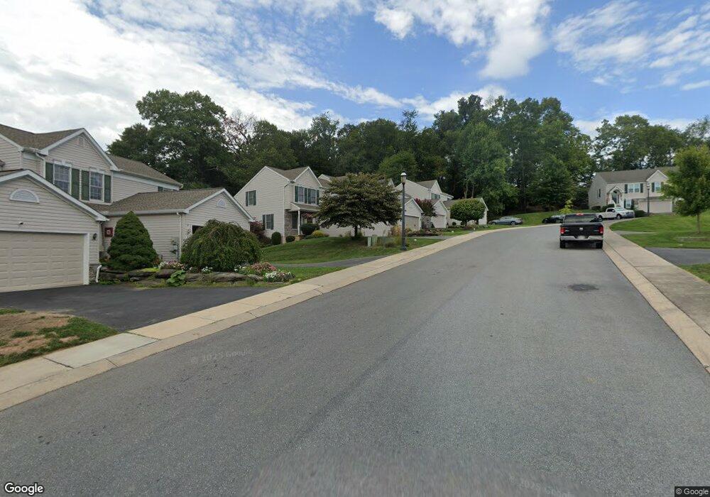 22 Creekside Dr, Millersville, PA 17551 - photo 1