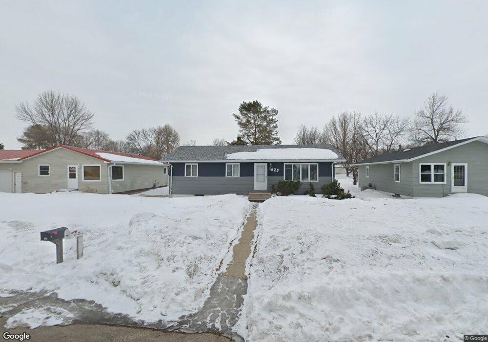 1625 15th St SW, Jamestown, ND 58401 - photo 1