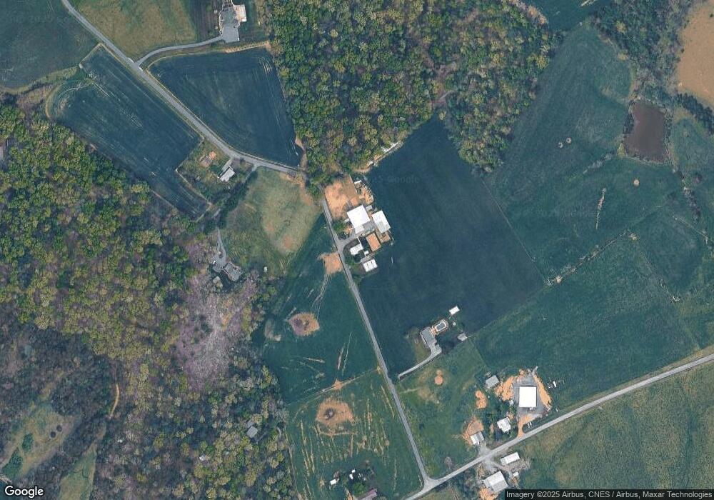 916 Bailey Rd, Fort Defiance, VA 24437 - photo 1