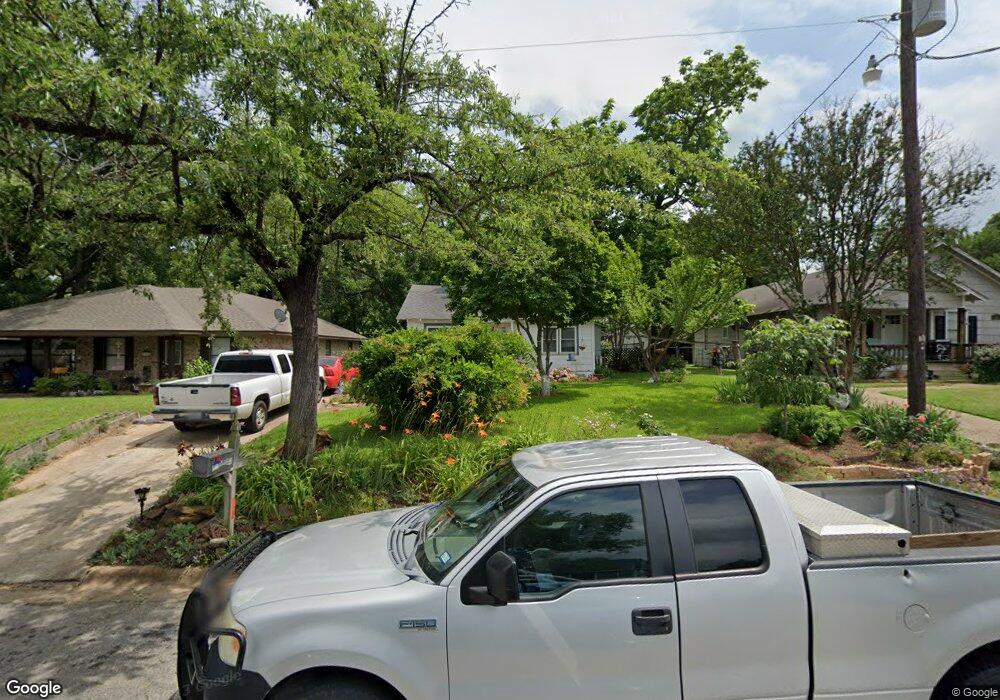 922 W Murray St, Denison, TX 75020 - photo 1