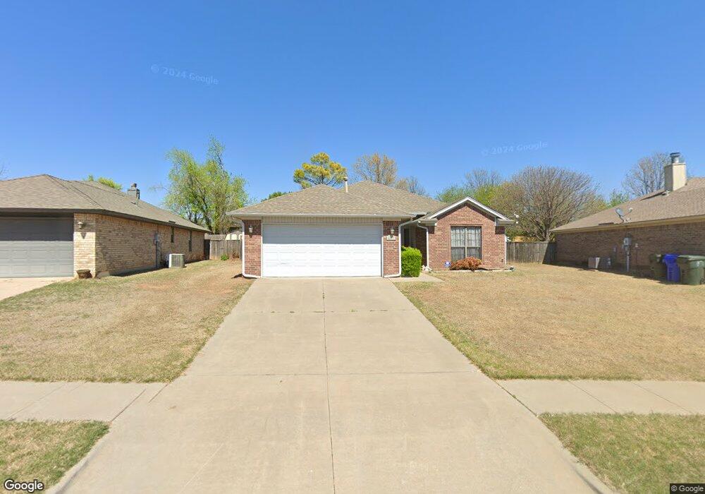 4017 Gyrfalcon Dr, Norman, OK 73072 - photo 1