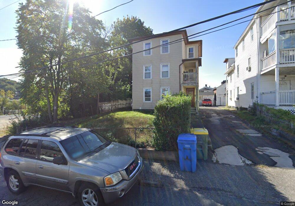 84 E Clay St, Waterbury, CT 06706 - photo 1