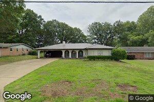 813 Holly Hill Dr, Tupelo, MI 38801