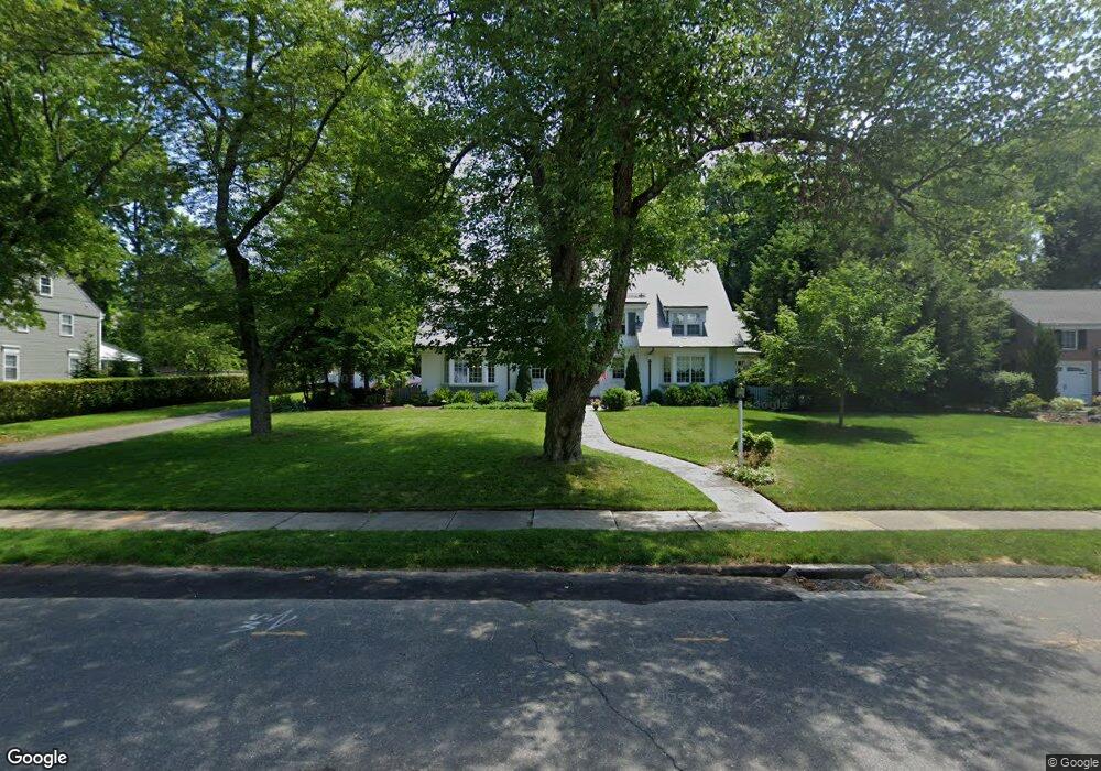 70 Norwood Rd, West Hartford, CT 06117 - photo 1