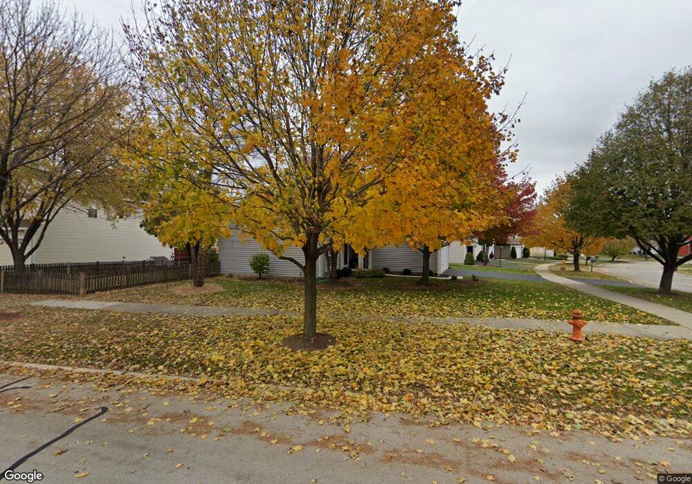 2064 Cobblebrook Ln, Naperville, IL 60565 - photo 1