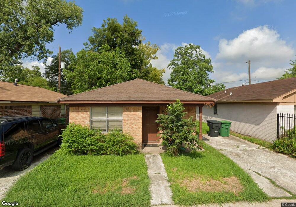 4531 Pecan Park Cir, Houston, TX 77018 - photo 1
