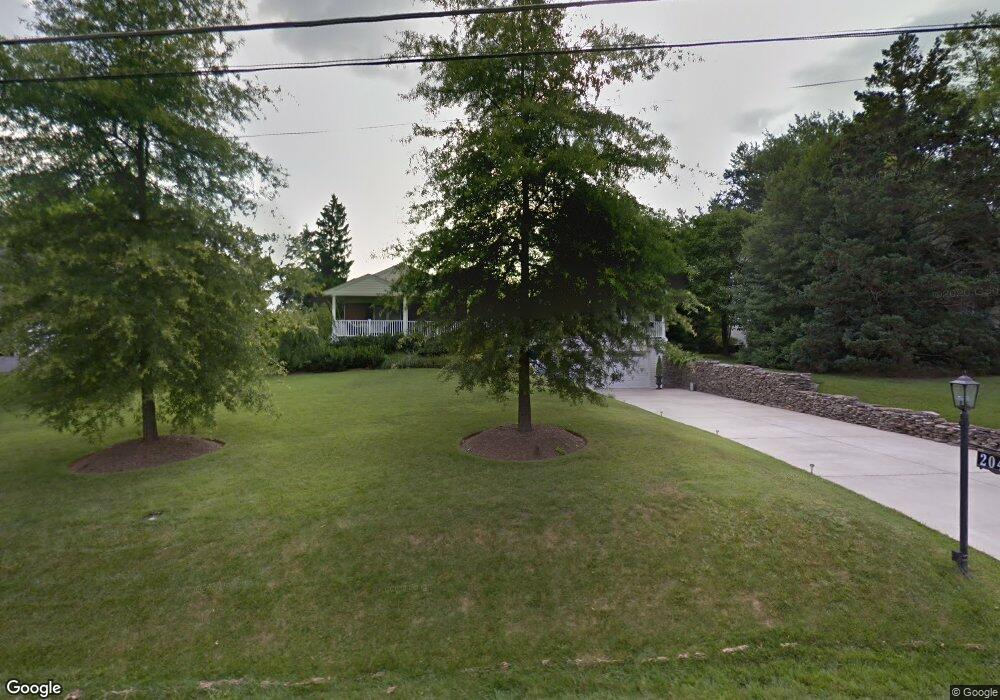 2045 Reynolds St, Falls Church, VA 22043 - photo 1