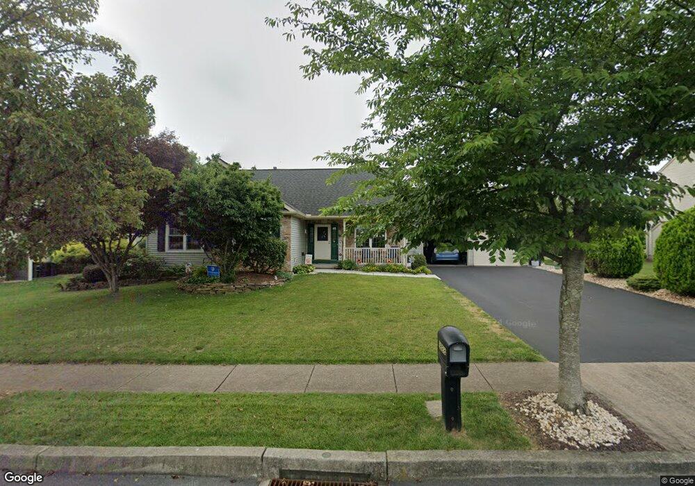 2828 English Ln, Whitehall, PA 18052 - photo 1