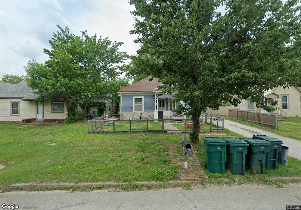 2623 Dirr Ave, Parsons, KS 67357 - photo 1