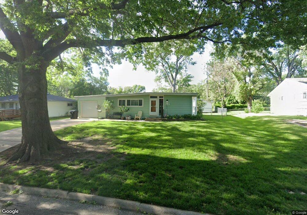 1916 SW Tara Ave, Topeka, KS 66611 - photo 1