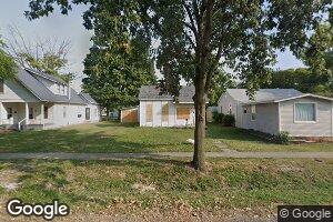 408 Locust St, Carrollton, IL 62016