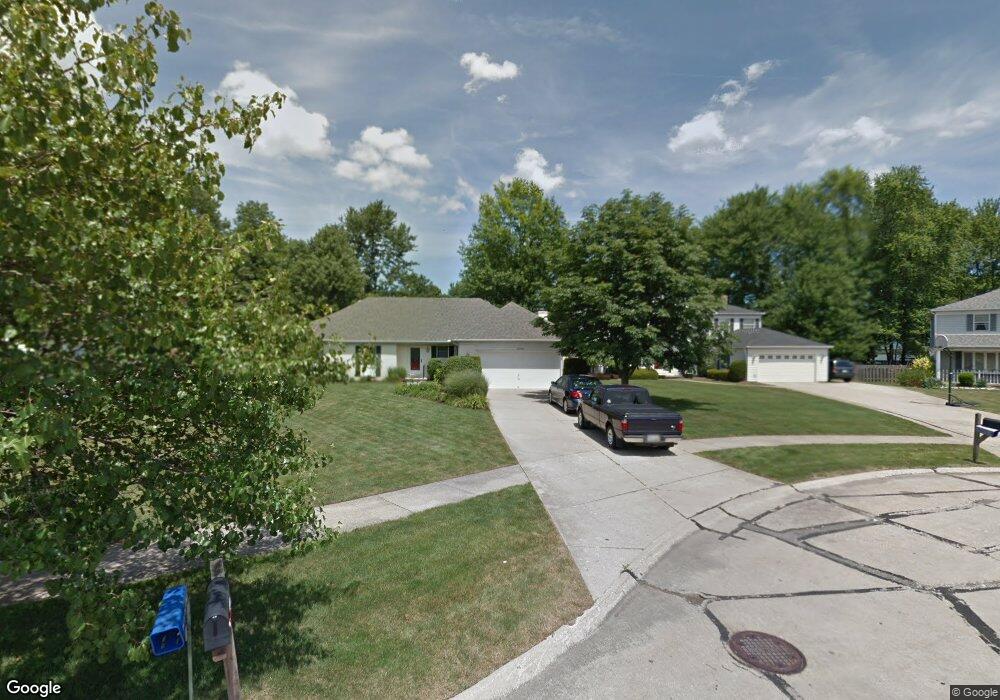 26908 Heatherwood Cir, Olmsted Falls, OH 44138 - photo 1