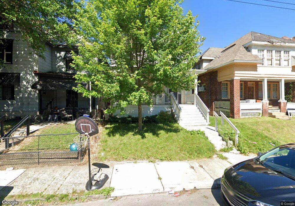 871 Wilson Ave, Columbus, OH 43206 - photo 1