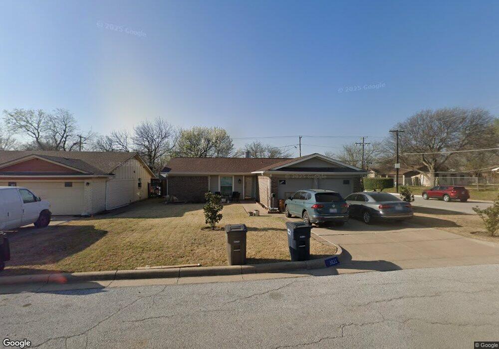 3633 Cibolo Dr, Fort Worth, TX 76133 - photo 1