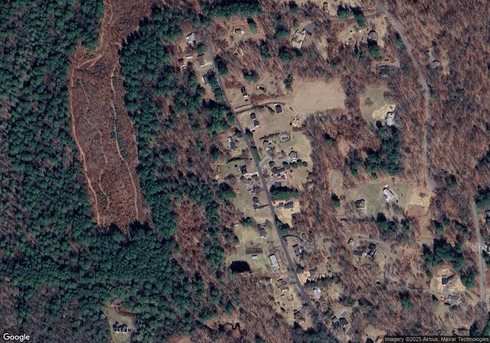 47 Johnnycake Ln, New Hartford, CT 06057 - photo 1