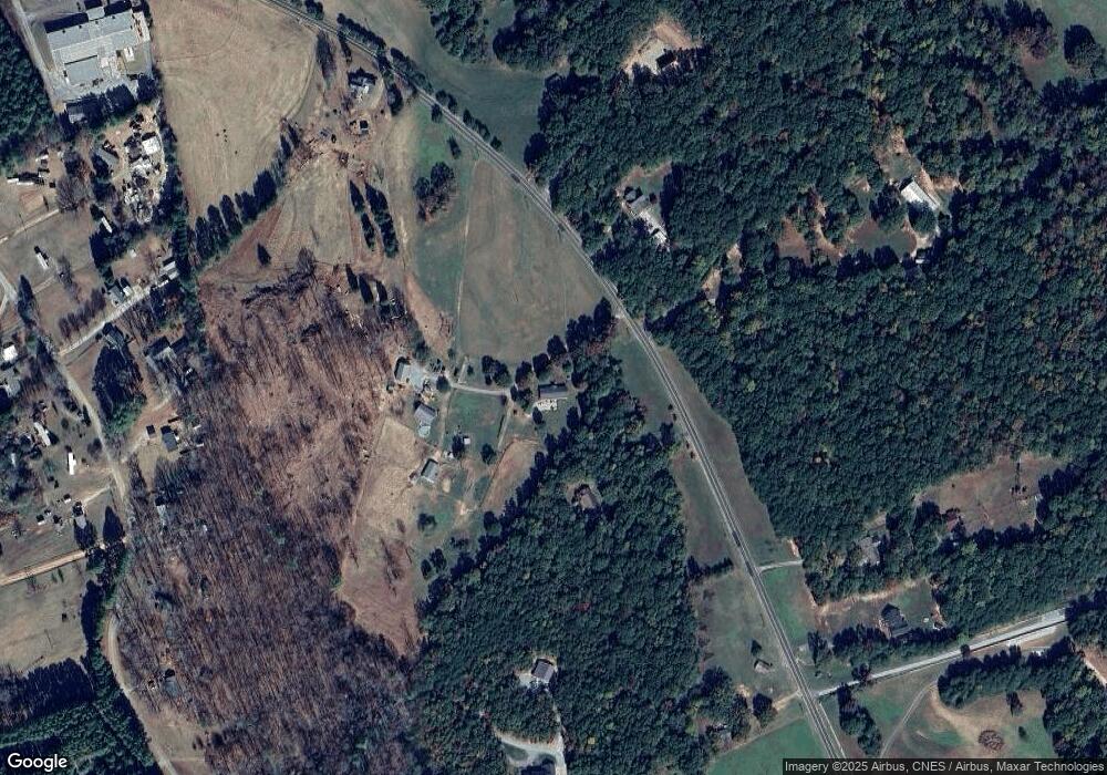 881 Beamguard Rd, Clover, SC 29710 - photo 1