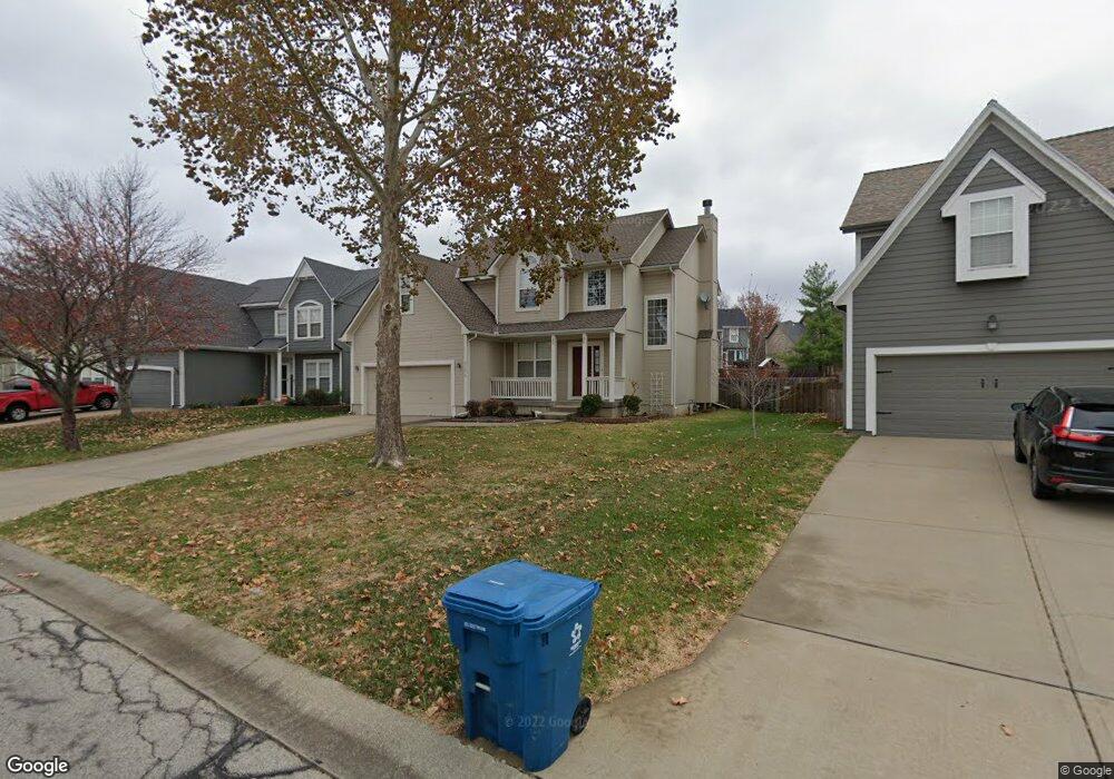 21612 Clear Creek Pkwy, Shawnee, KS 66218 - photo 1