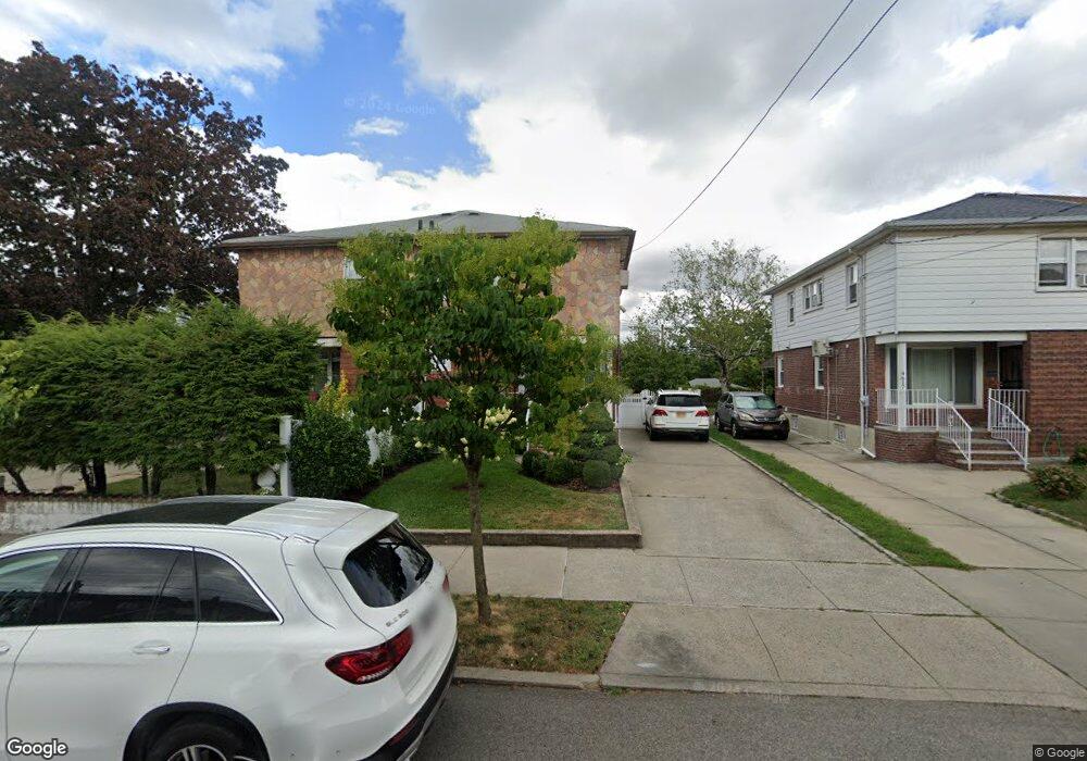 4611 189th St, Flushing, NY 11358 - photo 1