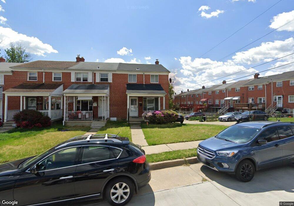 513 Queensgate Rd, Baltimore, MD 21229 - photo 1